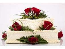 Svatební dort čtverec s růžemi 4000g